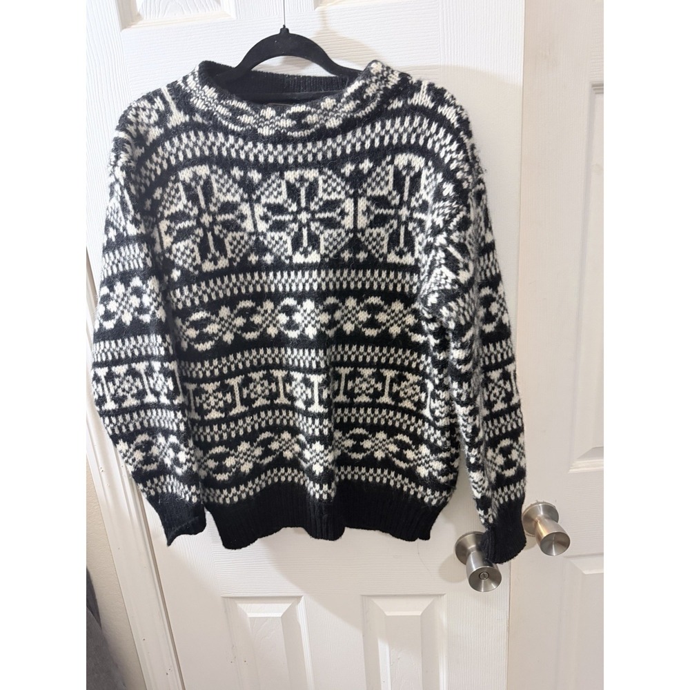 VTG Eddie Bauer Nordic Fair Isle Black White Thick Knit 100% Wool Sweater Sz M